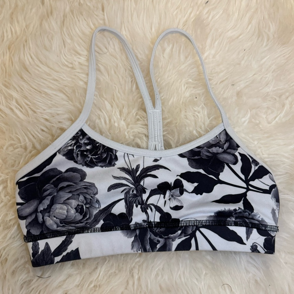 Lululemon Flow Y Bra Black and White Floral